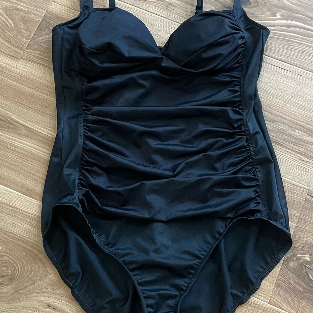 Croft & Barrow Black Swimsuit